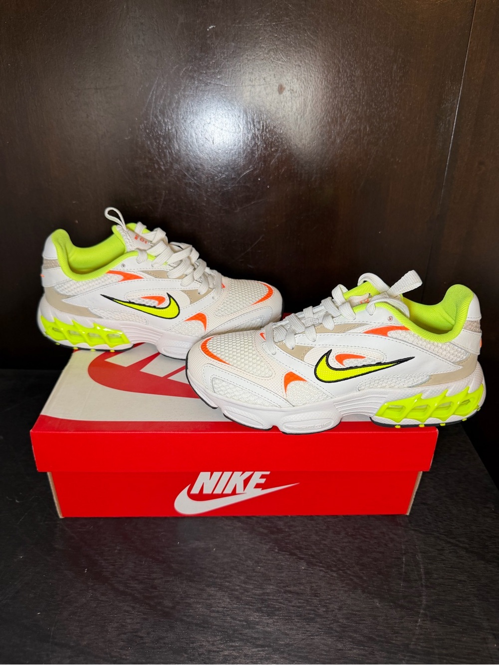 Nike Zoom Air Fire Sneakers - Picture 4 of 9
